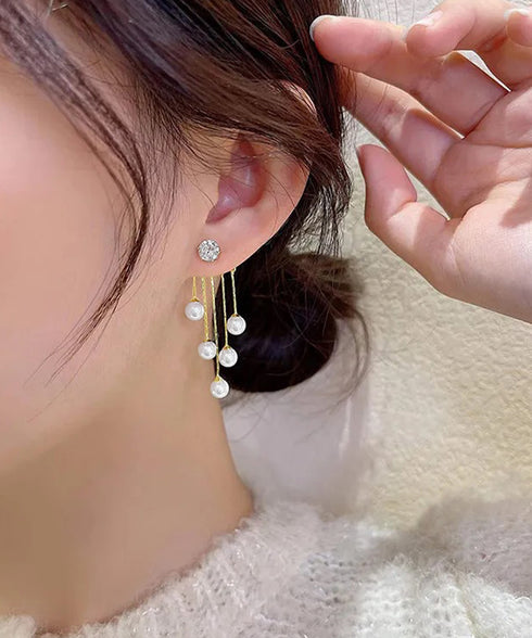 フェイクパールピアスキラキラロングピアス 上品パールチェーンピアス韓国風 フリンジアクセサリー 小顔見えフェミニンジュエリー 揺れるピアス大人可愛いビジュー耳飾り 83JUQI-001