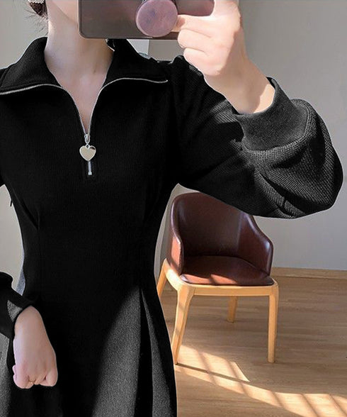 ハーフジップワンピース長袖ウエストタック レディース 襟付きワンピース 体型カバー Aラインワンピ きれいめカジュアル 無地オシャレ 大人上品フレアワンピース春秋 83KMIER-003