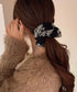 ヒョウ柄シャギーニットボリュームシュシュ 韓国風ヘアゴム ふわふわニットシュシュ 大人かわいいまとめ髪ゴム 秋冬ヘアアクセサリー人気レオパード柄アクセ簡単まとめ髪 83MEI-001