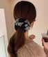 ヒョウ柄シャギーニットボリュームシュシュ 韓国風ヘアゴム ふわふわニットシュシュ 大人かわいいまとめ髪ゴム 秋冬ヘアアクセサリー人気レオパード柄アクセ簡単まとめ髪 83MEI-001