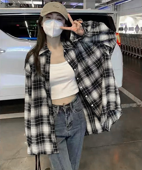 レディースチェックシャツブラウスレトロ風 大人カジュアル チェック柄シャツ ゆったりシャツカーディガン 長袖ライトアウター 体型カバー羽織り韓国風ビッグシャツ四季 83OUQING-002