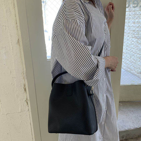 ショルダーバッグ 2wayバケットバッグ レディース 通勤通学 ハンドバッグ カジュアル ポシェット 肩掛けカバン スクエア 大人かわいい 手提げ鞄 韓国風全5色 83PJW-001