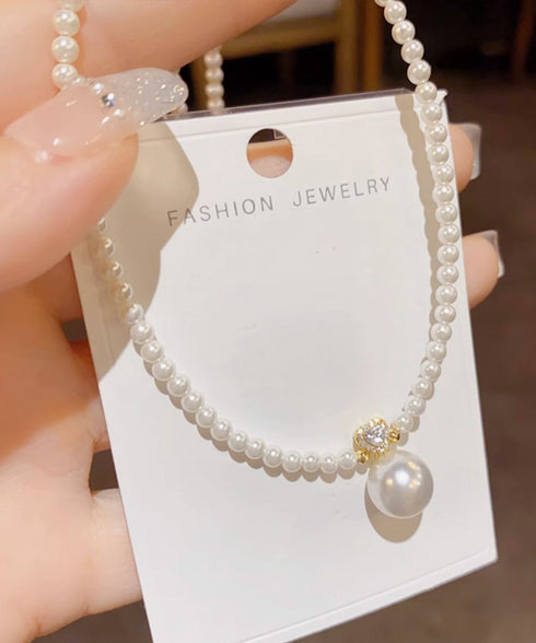 フェイクパールネックレスレディース 上品 鎖骨ネックレス フェミニン首飾り 韓国風ショートネックレス 大人可愛いアクセサリー華やかなパーティージュエリー きれいめ 83QH-005