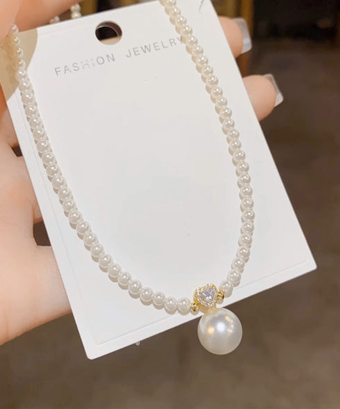 フェイクパールネックレスレディース 上品 鎖骨ネックレス フェミニン首飾り 韓国風ショートネックレス 大人可愛いアクセサリー華やかなパーティージュエリー きれいめ 83QH-005