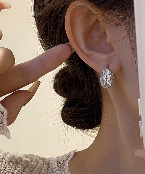 ビジューピアス韓国風 透かしピアス両耳用 オーバルピアスレディース 大人可愛いアクセサリー キラキラ 人気ピアス 華やか高見え 結婚式ピアス 高級感 誕生日ギフト 83QH-006