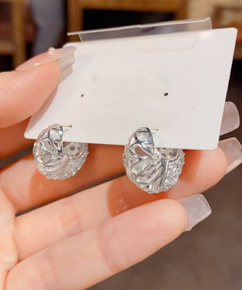 ビジューピアス韓国風 透かしピアス両耳用 オーバルピアスレディース 大人可愛いアクセサリー キラキラ 人気ピアス 華やか高見え 結婚式ピアス 高級感 誕生日ギフト 83QH-006