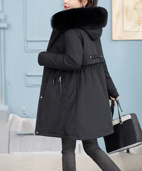 中綿ジャケット韓国風フェイクダウンコート レディース ミドル丈あったかアウター ヨーク付きコート ウエストマーク防風防寒コート ふわふわファーフード付きジャケット 83QUANLING-001