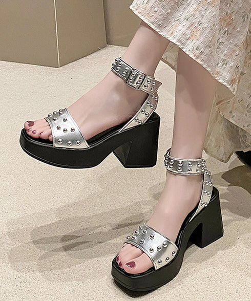 スタッズ 厚底サンダル チャンキーヒール レディース 歩きやすい カッコいいサンダル 太めヒール アンクルストラップ 美脚脚長 おしゃれサンダル メタリック 夏靴 83RAJL-021