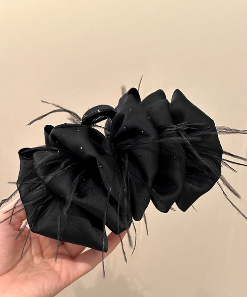 大きめバンスクリップ黒フェザーヘアアクセ 韓国風上品華やかボリュームシュシュ風ヘアクリップ 大人っぽいフリル黒髪飾り キラキラビジュー高級感ヘアアクセサリー髪留め 83SUIMIN-003