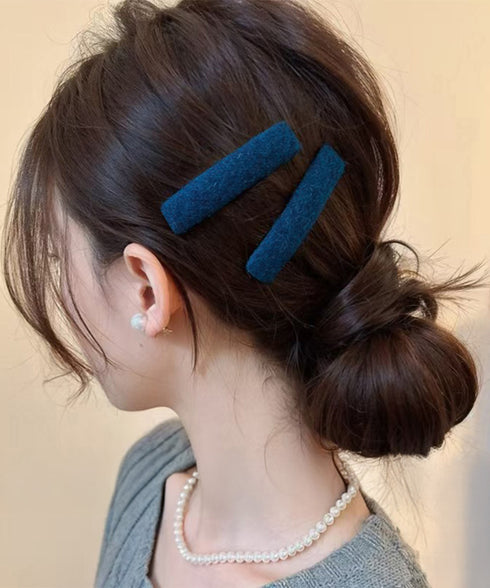 ウール調ヘアクリップ2点セットスリーピン フェルト風前髪クリップ跡がつかない 大人可愛いパッチンピンシンプル おしゃれヘアアクセサリーレトロ髪飾り起毛素材ヘアピン 83TTONG-001