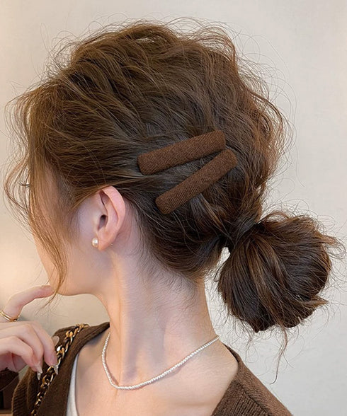 ウール調ヘアクリップ2点セットスリーピン フェルト風前髪クリップ跡がつかない 大人可愛いパッチンピンシンプル おしゃれヘアアクセサリーレトロ髪飾り起毛素材ヘアピン 83TTONG-001