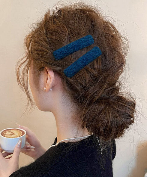 ウール調ヘアクリップ2点セットスリーピン フェルト風前髪クリップ跡がつかない 大人可愛いパッチンピンシンプル おしゃれヘアアクセサリーレトロ髪飾り起毛素材ヘアピン 83TTONG-001