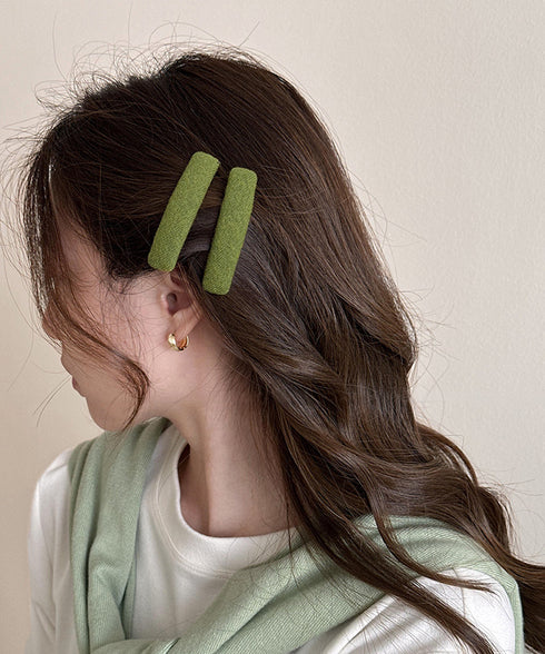 ウール調ヘアクリップ2点セットスリーピン フェルト風前髪クリップ跡がつかない 大人可愛いパッチンピンシンプル おしゃれヘアアクセサリーレトロ髪飾り起毛素材ヘアピン 83TTONG-001