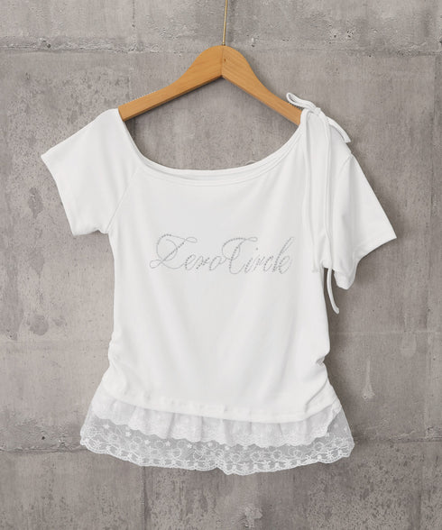 オフショルTロゴtシャツ肩リボントップス ワンショルダーカットソー ラインストーンロゴ 半袖カットソー 韓国風Tシャツ バレエコアY2Kトップス レースフリル夏服 83YICHANG-001