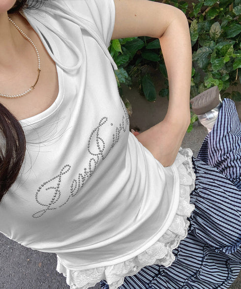オフショルTロゴtシャツ肩リボントップス ワンショルダーカットソー ラインストーンロゴ 半袖カットソー 韓国風Tシャツ バレエコアY2Kトップス レースフリル夏服 83YICHANG-001