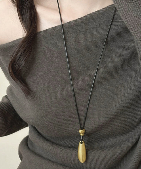 ドロップモチーフロングネックレス 韓国風 アクセサリーレディース大人可愛い シンプルネックレス長さ調節可能 プチプラニュアンスペンダントおしゃれ女性きれいめ首飾り 83YINGY-001