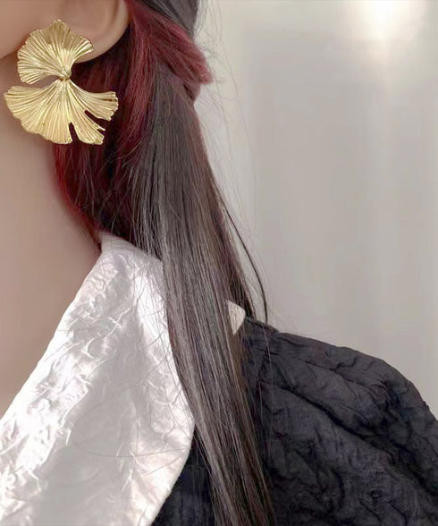 大ぶりメタルピアスレディース耳飾り韓国風 イチョウリーフモチーフ メタリックピアス オケージョン結婚式パーティー 大人可愛い アクセサリーボリュームピアスプチプラ 83ZHENGQU-001