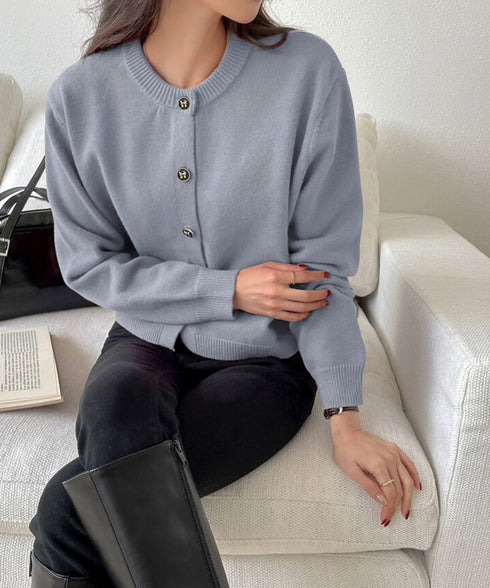 リボンボタンニットカーディガン秋冬服長袖 レディース クルーネック洗えるニット きれいめカジュアル 大人可愛いセーター シンプルコンパクトニット 上品羽織り韓国風 84MEIRJ-026
