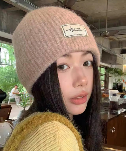 ロゴニット帽子レディース ニットキャップ おしゃれ リブニットビーニー ワンポイント秋冬帽子 防風防寒 小顔ぼうし あったか 韓国風 お出掛け防寒グッズワッチ帽子 84RUINENG-001