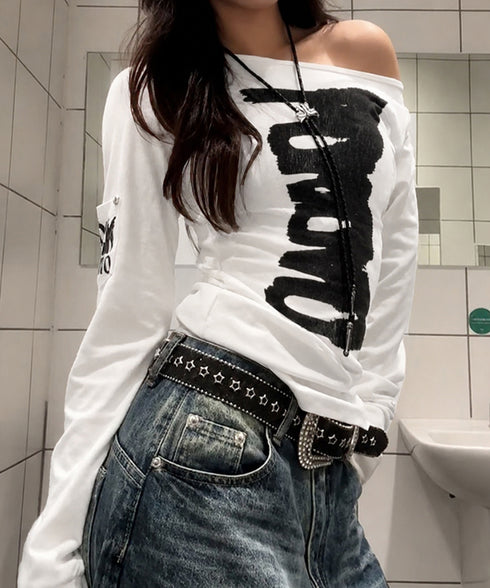 英字ロゴTシャツ オフショルダートップス 前後2way肩出しtシャツ長袖 レディース イラストtシャツ ブラッシュプリントトップス韓国風 ストリートガーリーY2K 84YYXC-001