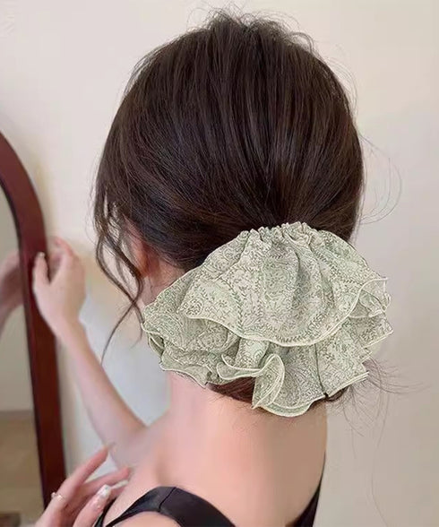 フリルシュシュ 大きめボリュームヘアゴム 韓国風フェミニンヘアアクセサリー ふんわりヘアシュシュ ボニーテール髪飾り 大人可愛いヘアアレンジ ハーフアップまとめ髪 84GUANIU-001