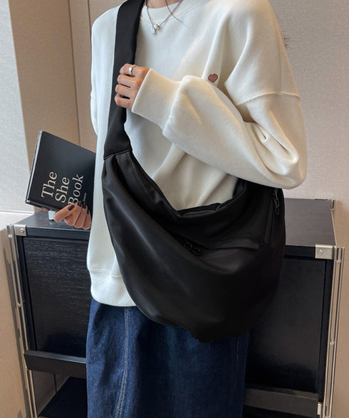 三日月型ショルダーバッグ大容量ナイロン鞄 ホーボーバッグレディース 肩掛け斜め掛けバッグ 韓国風ユニセックス A4多収納バッグ 大きめ軽量かばん カジュアル鞄旅行 84HBJP-006