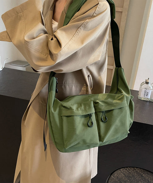 マルチポケットショルダーバッグナイロン鞄 多収納肩掛けバッグレディース ポケット多い 韓国風軽量バッグおしゃれ メッセンジャーバッグ 通学バッグ学生斜め掛けバッグ 84HBJP-008