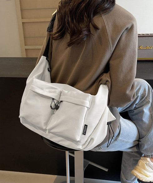 マルチポケットショルダーバッグナイロン鞄 多収納肩掛けバッグレディース ポケット多い 韓国風軽量バッグおしゃれ メッセンジャーバッグ 通学バッグ学生斜め掛けバッグ 84HBJP-008
