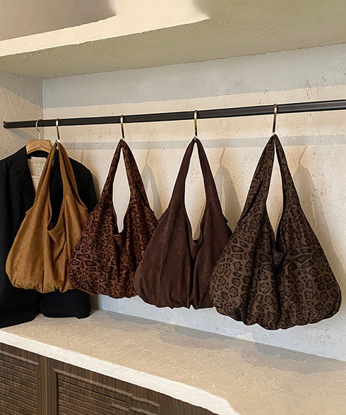 レオパードトートバッグ 大容量バッグ軽い ポーチ付きショルダートート 秋冬ヒョウ柄鞄 アニマル柄バッグ 軽量A4対応 カジュアル肩掛け鞄 折り畳めるサブバッグ旅行 84HBJP-011