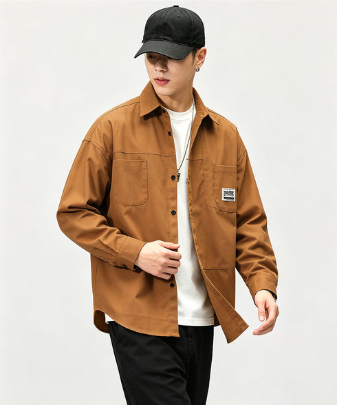 ワンポイントロゴシャツ長袖 メンズ春秋服 カジュアルシャツ無地 ヴィンテージ風ゆったりポケット付きライトアウター 韓国風トップスおしゃれ アメカジシャツ体型カバー 84JIQI-007