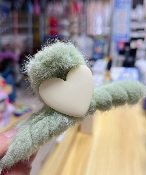 ヘアクリップ 韓国 ファーバンスクリップ 大人可愛い ふわふわ ヘアアクセサリー お洒落 髪留め ハーフアップ まとめ髪 便利グッズ ハート髪飾り 秋冬 きれいめ 84JLIAO-001