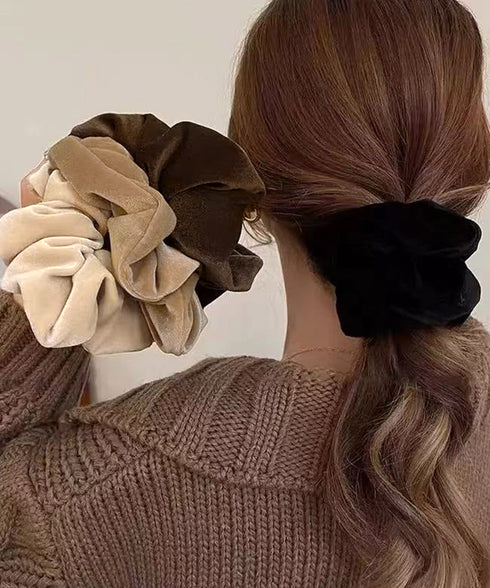 ベロアシュシュ大人可愛いヘアアクセサリー ベルベット質感髪留め 光沢感シュシュ柔らかい 簡単まとめ髪 大人可愛いビッグヘアゴム 韓国風 ポニーテールアクセ秋冬人気 84JULI-001