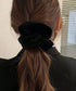 ベロアシュシュ大人可愛いヘアアクセサリー ベルベット質感髪留め 光沢感シュシュ柔らかい 簡単まとめ髪 大人可愛いビッグヘアゴム 韓国風 ポニーテールアクセ秋冬人気 84JULI-001