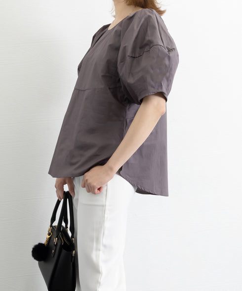 パフスリーブ ブラウス 半袖 レディース ぽわん袖 フェミニントップス ゆったり サイドスリット ラウンドネックプルオーバー 無地 オフィスカジュアル 体型カバー 84KAILI-002