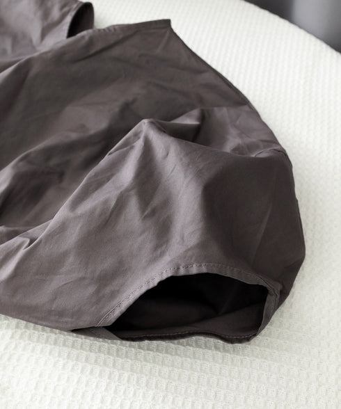 パフスリーブ ブラウス 半袖 レディース ぽわん袖 フェミニントップス ゆったり サイドスリット ラウンドネックプルオーバー 無地 オフィスカジュアル 体型カバー 84KAILI-002