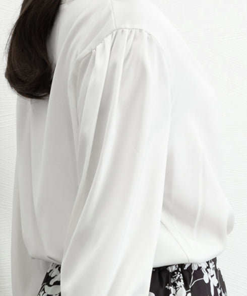 サテン風シャツブラウス Vネックトップス レディース オフィス とろみシャツ 入学式 卒業式 上品ブラウス 20代30代40代 通勤服長袖 ビジネスブラウス 白 84LIUJIE-005