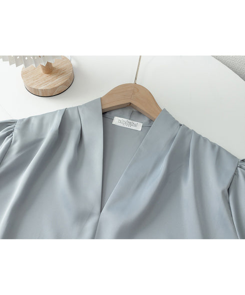 サテン風シャツブラウス Vネックトップス レディース オフィス とろみシャツ 入学式 卒業式 上品ブラウス 20代30代40代 通勤服長袖 ビジネスブラウス 白 84LIUJIE-005