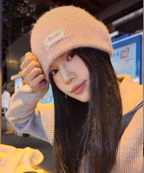 ロゴニット帽子レディース ニットキャップ おしゃれ リブニットビーニー ワンポイント秋冬帽子 防風防寒 小顔ぼうし あったか 韓国風 お出掛け防寒グッズワッチ帽子 84RUINENG-001