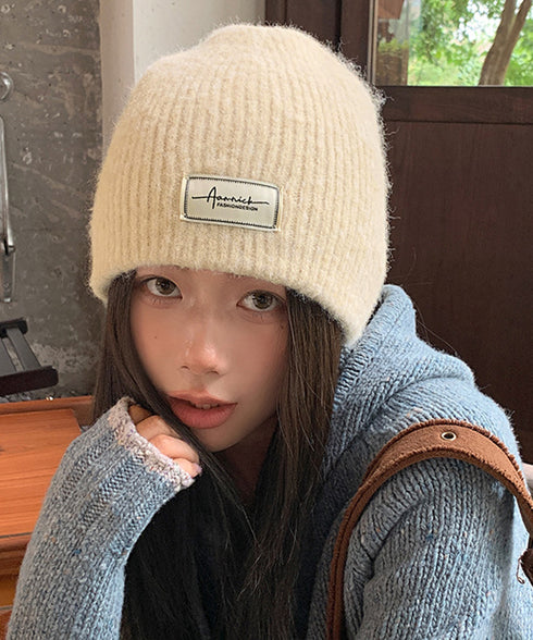 ロゴニット帽子レディース ニットキャップ おしゃれ リブニットビーニー ワンポイント秋冬帽子 防風防寒 小顔ぼうし あったか 韓国風 お出掛け防寒グッズワッチ帽子 84RUINENG-001