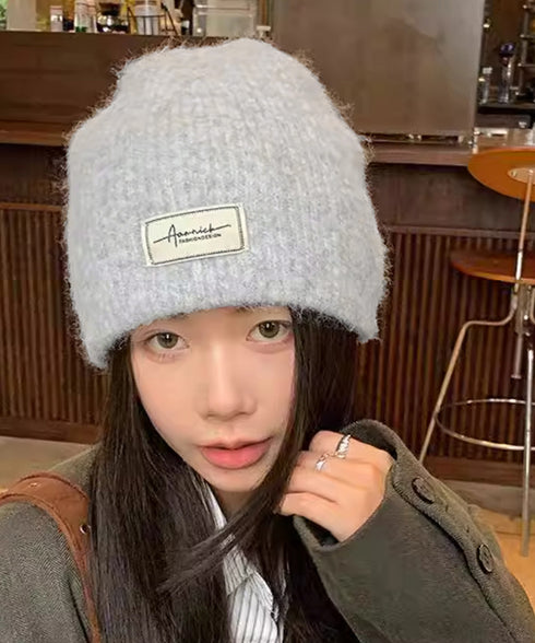 ロゴニット帽子レディース ニットキャップ おしゃれ リブニットビーニー ワンポイント秋冬帽子 防風防寒 小顔ぼうし あったか 韓国風 お出掛け防寒グッズワッチ帽子 84RUINENG-001