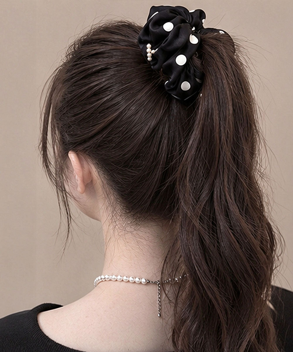 ドット柄シュシュサテンパールヘアゴム上品
