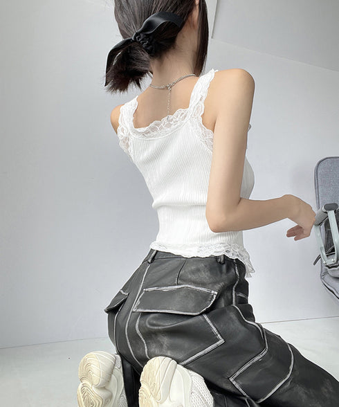 レースフリル ニットタンクトップ 韓国風 レディース レースドッキング ニットトップス 大人可愛い ノースリーブニットソー きれいめニットキャミソール インナー秋 84WANJIA-020