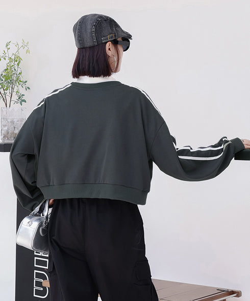 サイドライン スウェットシャツショート丈 レディース 袖ライントレーナー 薄手長袖プルオーバー 体型カバー韓国風 カジュアル 着やせトップス クルーネック 春秋服 84WANJIA-029