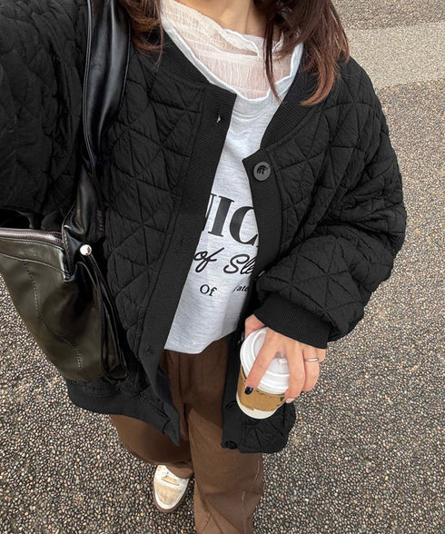キルティングジャケット レディース 韓国 中綿ブルゾン ベースボールジャケット 羽織もの 防寒ジャンパー ライトアウター ポケット付き ノーカラージャケット着やせ 84YGL-004