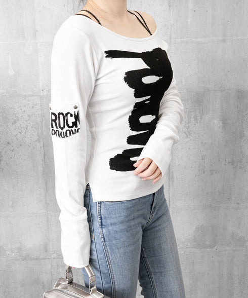 英字ロゴTシャツ オフショルダートップス 前後2way肩出しtシャツ長袖 レディース イラストtシャツ ブラッシュプリントトップス韓国風 ストリートガーリーY2K 84YYXC-001