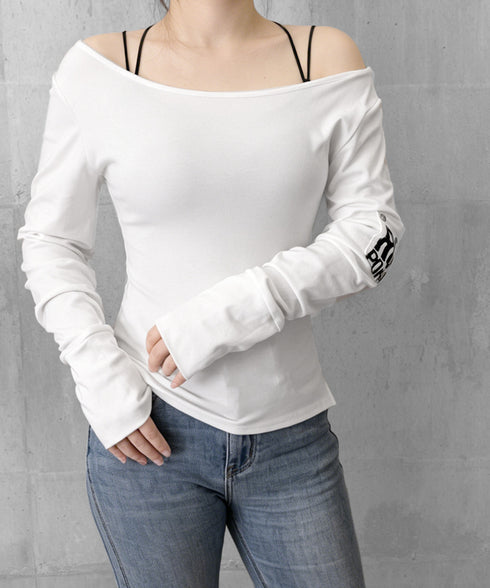 英字ロゴTシャツ オフショルダートップス 前後2way肩出しtシャツ長袖 レディース イラストtシャツ ブラッシュプリントトップス韓国風 ストリートガーリーY2K 84YYXC-001