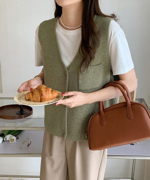 Vネックニットベスト ニットジレ 重ね着 レディース ニットトップス 前開き レイヤードベスト オフィスカジュアル お洒落 ノースリーブ 着やせ 20代30代 85YN-900603