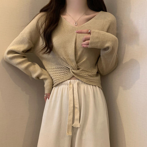 フロントツイスト ニットプルオーバー秋服 クロップド丈 ニットウェア ねじり リブニット 長袖 無地 大人可愛い ニットセーター カジュアル ニットソー 普段着 85YN-900415