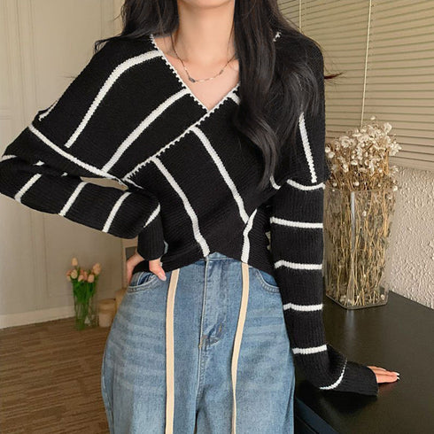 クロスニットトップス カシュクール風 レディース ボーダー柄 ニットセンター 大人カジュアル ショート丈 ニットウエア 肩だし きれいめ ニットソー Vネック 85YN-900420