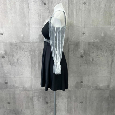 ワンピース水着 シースルー袖 体型カバー スイムウェア カットアウト フェミニン水着 ショートパンツ一体型 露出控えめ水着プール遊び 海水浴場リゾート 日焼け対策 85YN-900461